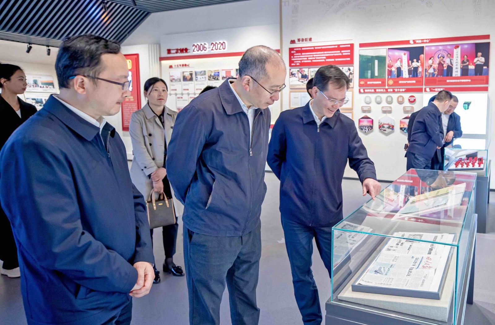 1682479476796518.jpg 1079216253.jpg