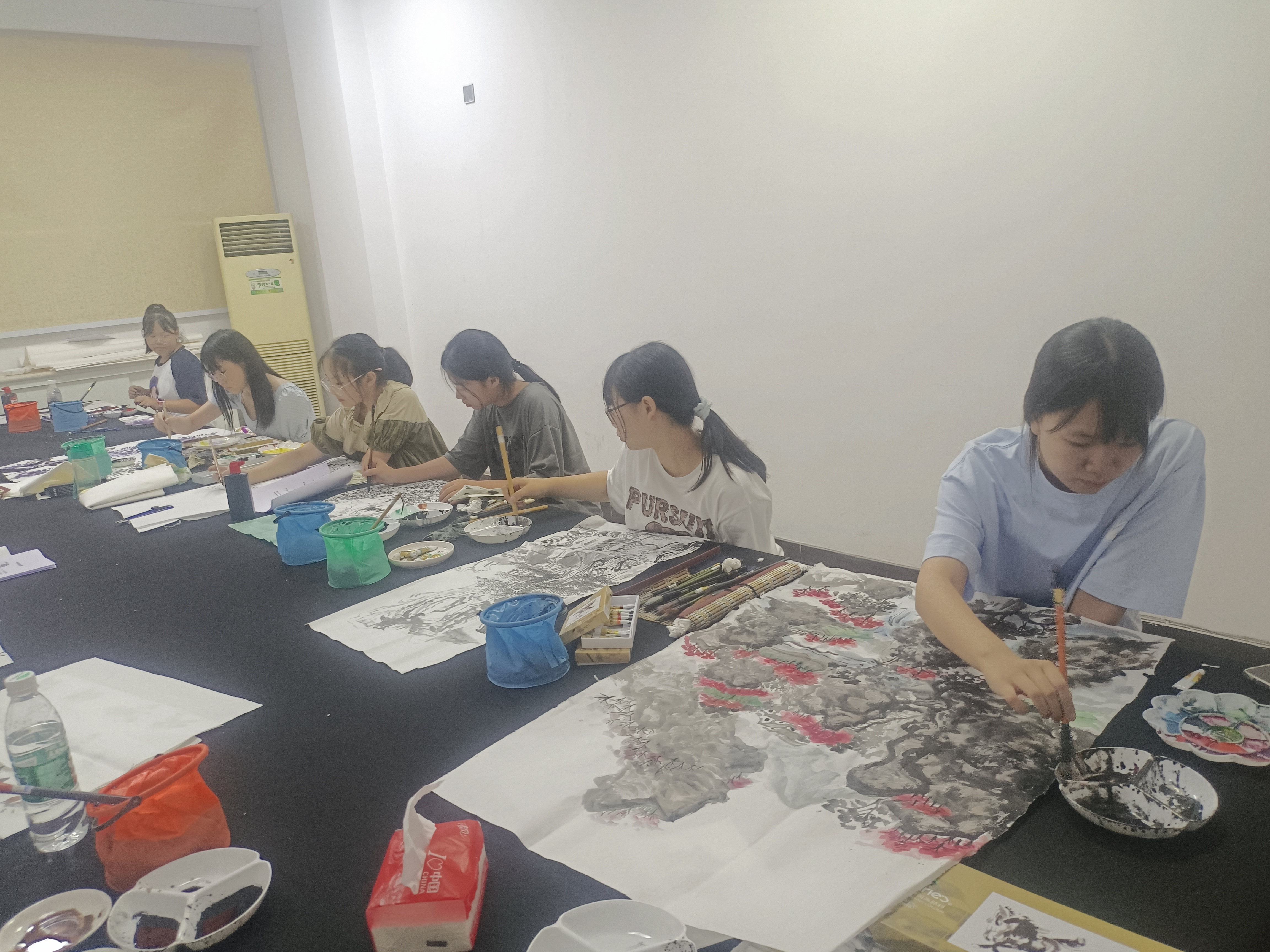 1692244084140391.jpg 2135717102.jpg